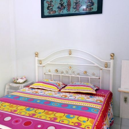 Griya 24 Homestay Medan Ngoại thất bức ảnh